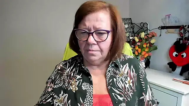 Adelewildx online show from 06/17/26, 03:42
