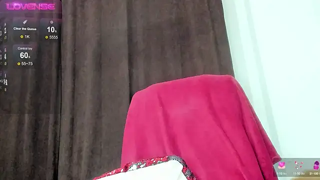 Snapshot of Allees95 chatting on 01/21/25, 05:09 Allees95 online show from 01/21/25, 05:09