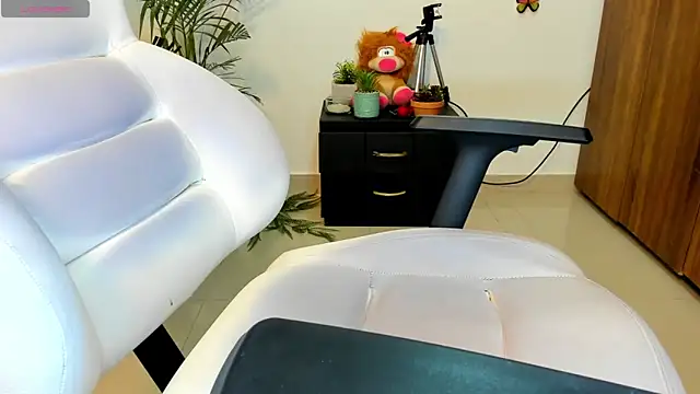 darsha sahu online show from 02/25/25, 05:19