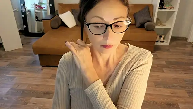 CaringSophie online show from 10/31/25, 09:10