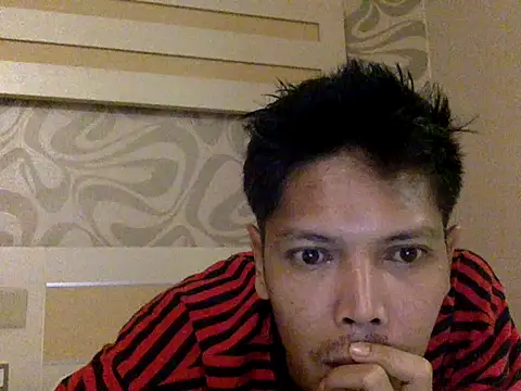 Snapshot of eddy_888 chatting on 07/04/26, 05:08 eddy 888 online show from 07/04/26, 05:08