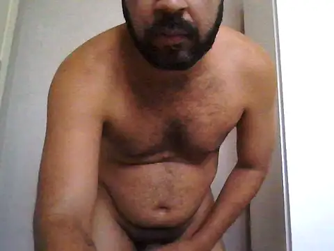 Snapshot of Jhonny-G chatting on 03/24/26, 05:18 Jhonny-G online show from 03/24/26, 05:18