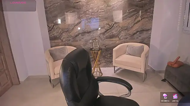 KylaMorrison online show from 06/23/26, 10:02