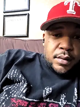 Snapshot of Oakcliffjacker chatting on 10/04/25, 07:45 Oakcliffjacker online show from 10/04/25, 07:45