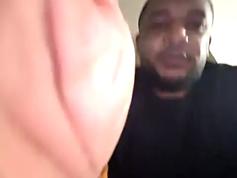 Snapshot of Oakcliffjacker chatting on 11/02/25, 05:43 Oakcliffjacker online show from 11/02/25, 05:43