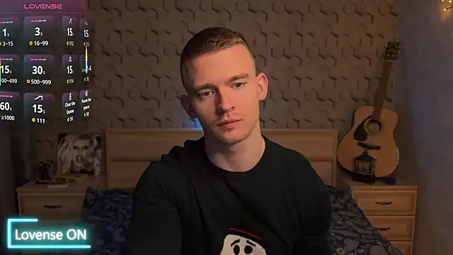 Snapshot of Marvelboy_ chatting on 12/23/25, 01:36 Marvelboy online show from 12/23/25, 01:36