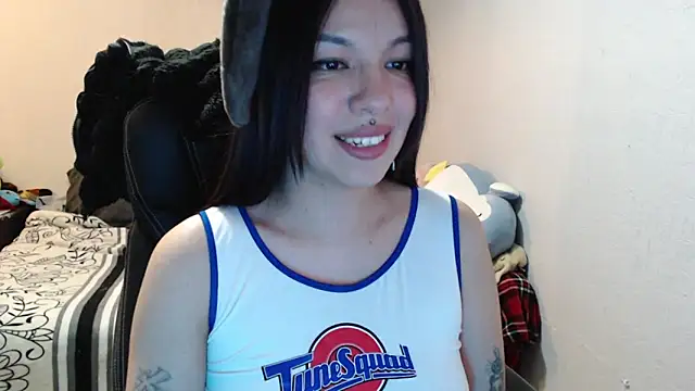 Snapshot of babyakem chatting on 06/13/26, 03:37 babyakem online show from 06/13/26, 03:37