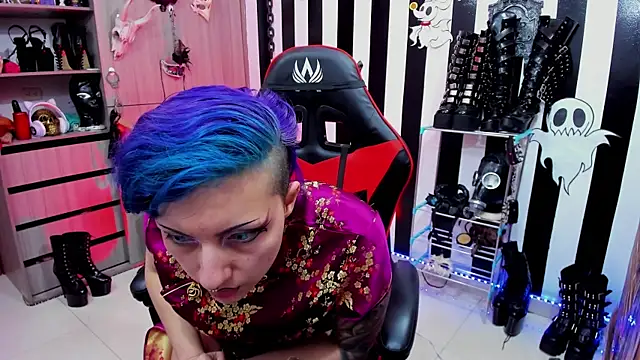 Mistress Yelena online show from 03/20/25, 11:45