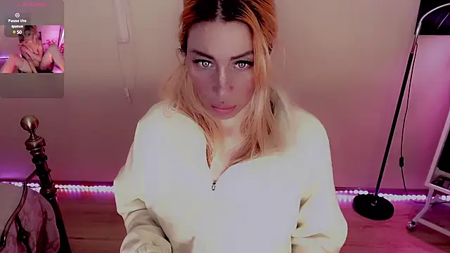 Snapshot of AnnieGOld_ chatting on 02/28/25, 10:28 AnnieGOld  online show from 02/28/25, 10:28