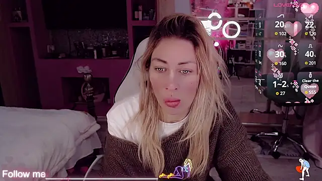 Snapshot of AnnieGOld_ chatting on 01/15/26, 12:48 AnnieGOld online show from 01/15/26, 12:48