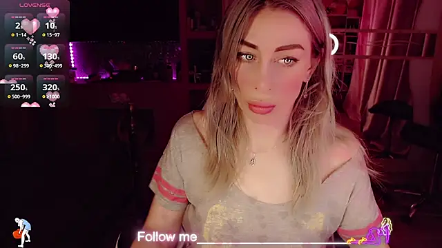 Snapshot of AnnieGOld_ chatting on 03/07/26, 11:24 AnnieGOld online show from 03/07/26, 11:24