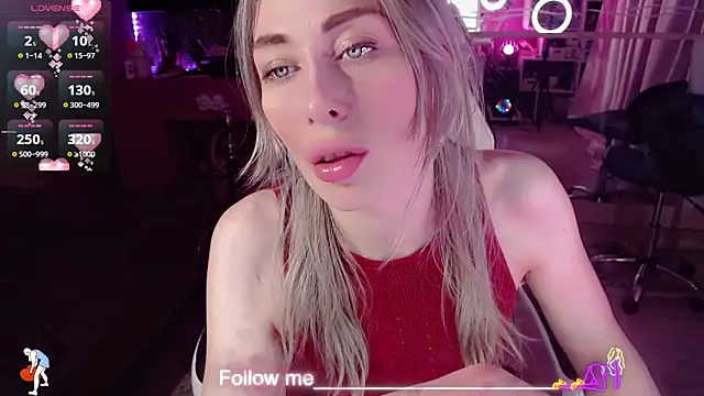 Snapshot of AnnieGOld_ chatting on 03/08/26, 07:28 AnnieGOld online show from 03/08/26, 07:28