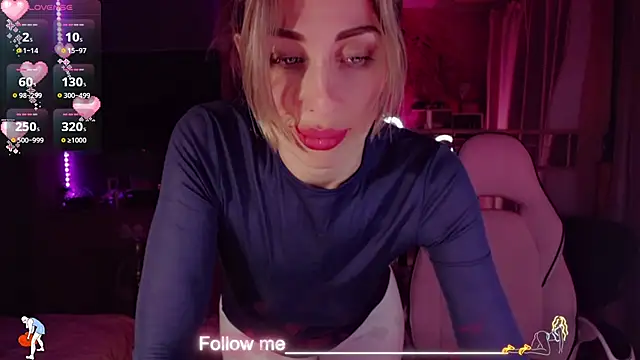 Snapshot of AnnieGOld_ chatting on 03/27/26, 02:06 AnnieGOld online show from 03/27/26, 02:06