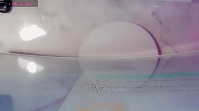 Snapshot of AnnieGOld_ chatting on 03/28/26, 12:32 AnnieGOld online show from 03/28/26, 12:32