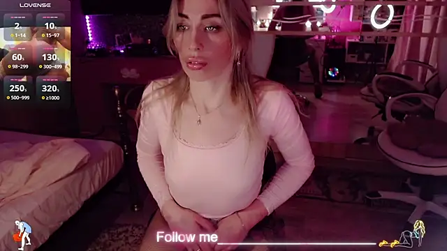 Snapshot of AnnieGOld_ chatting on 03/29/26, 07:58 AnnieGOld online show from 03/29/26, 07:58