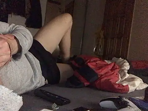 Chris-LE91 online show from 01/11/26, 04:50