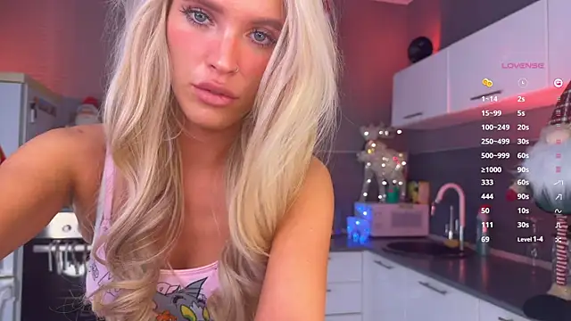 mikkixmeow online show from 12/27/24, 10:34