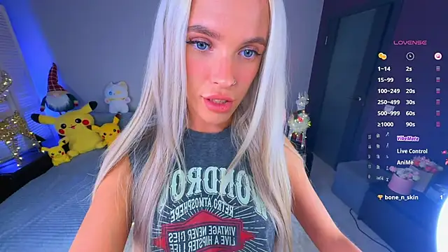 mikkixmeow online show from 01/05/25, 10:32