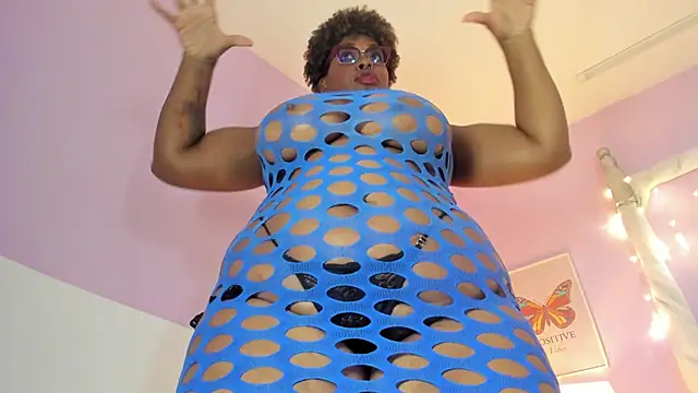 Snapshot of DakotaSexShow chatting on 12/19/24, 10:53 DakotaSexShow online show from 12/19/24, 10:53