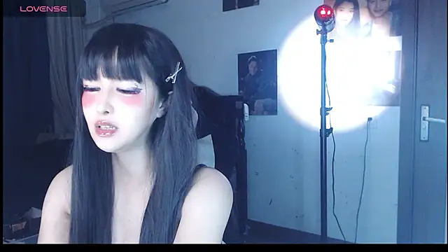 Snapshot of candy_cola chatting on 11/05/25, 11:54 candy cola online show from 11/05/25, 11:54