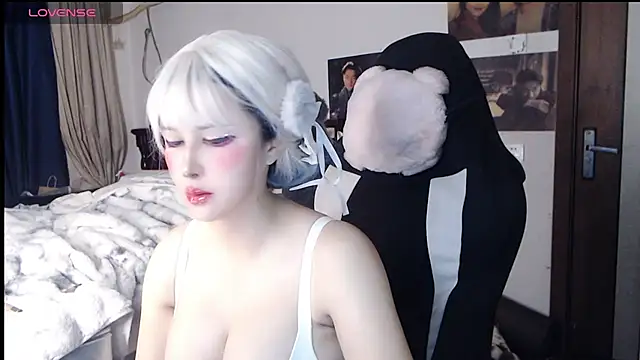 Snapshot of candy_cola chatting on 11/13/25, 11:09 candy cola online show from 11/13/25, 11:09