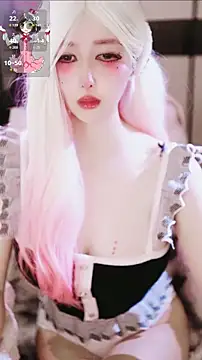 Snapshot of candy_cola chatting on 02/21/26, 11:22 candy cola online show from 02/21/26, 11:22