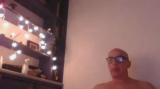 Snapshot of Valdorv666 chatting on 01/12/25, 12:49 Valdorv666 online show from 01/12/25, 12:49