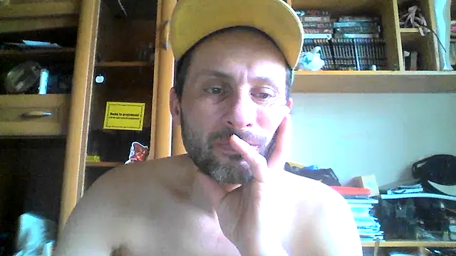 Snapshot of FireFox_Feel chatting on 02/26/25, 10:58 FireFox Feel online show from 02/26/25, 10:58