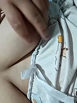 xqiqi12345 online show from 12/22/25, 03:14