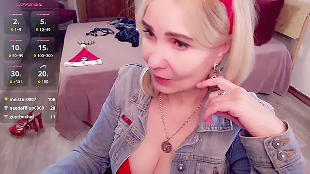 Snapshot of _unique_cam_ chatting on 12/22/24, 02:49 unique cam online show from 12/22/24, 02:49