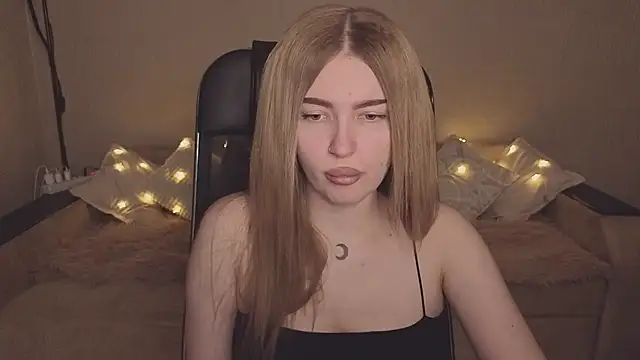 ViolettaLopez online show from 12/03/25, 01:20