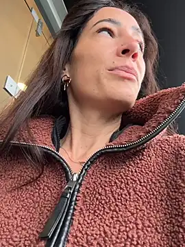 Snapshot of SweeetAlegra chatting on 02/15/25, 10:33 SweeetAlegra online show from 02/15/25, 10:33