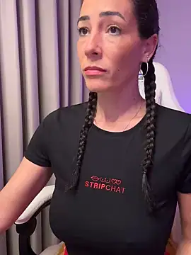 Snapshot of SweeetAlegra chatting on 02/21/25, 10:04 SweeetAlegra online show from 02/21/25, 10:04