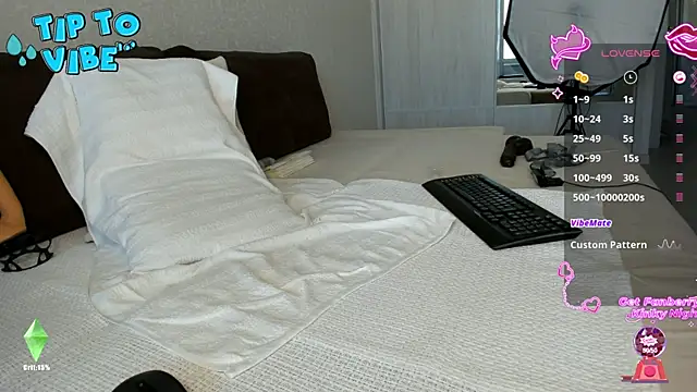 Smallnipples online show from 04/25/26, 07:55