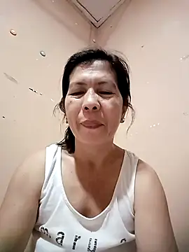 Snapshot of TropicalFlower chatting on 02/11/25, 11:21 TropicalFlower online show from 02/11/25, 11:21