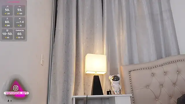 Veronica ar online show from 12/30/24, 12:11