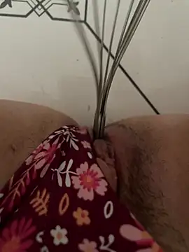 juliaz09 online show from 06/15/26, 03:14