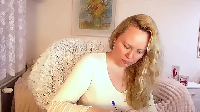 Sarah4you online show from 01/24/25, 05:42