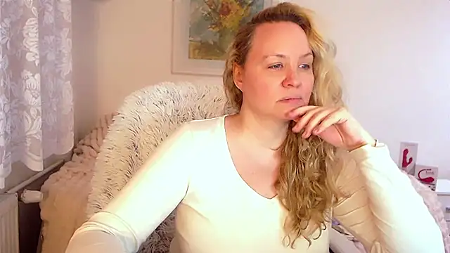 Sarah4you online show from 01/31/25, 09:37