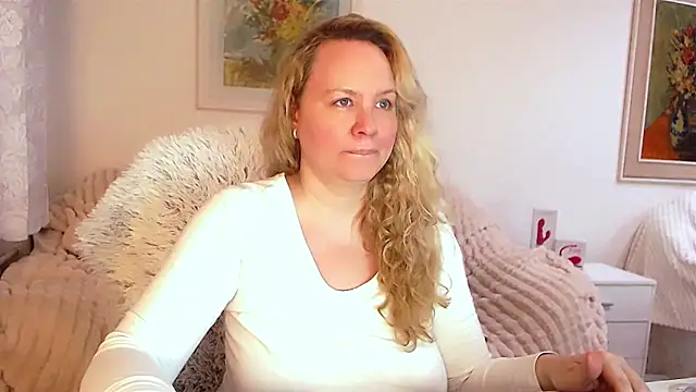 Sarah4you online show from 02/13/25, 04:28