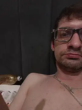 Snapshot of Krasav4ik4ik chatting on 03/12/26, 07:53 Krasav4ik4ik online show from 03/12/26, 07:53