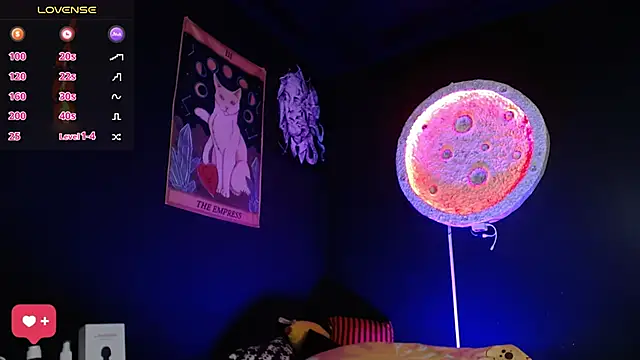 girl intense444 online show from 11/14/25, 01:10