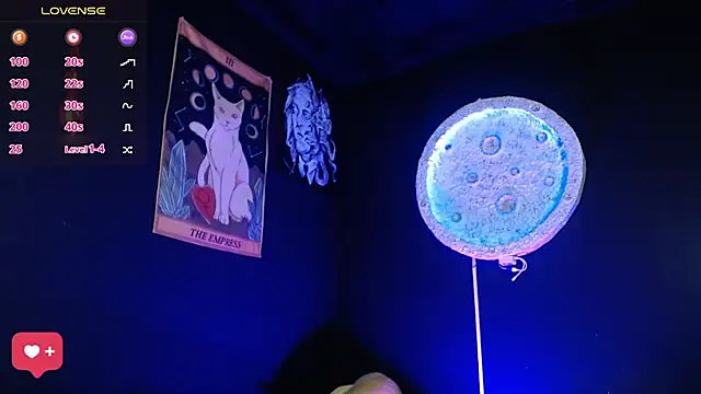 girl intense444 online show from 12/15/25, 01:15