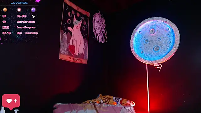 girl intense444 online show from 06/04/26, 01:17