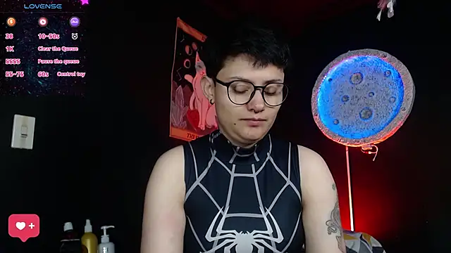 girl intense444 online show from 06/12/26, 12:48