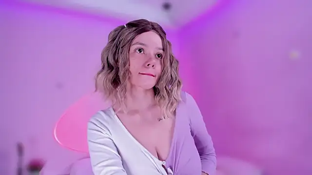 bella adams  online show from 01/29/25, 10:22