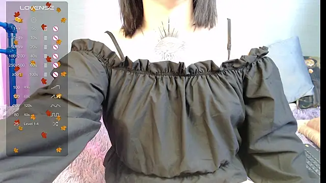 ivamayy online show from 10/31/25, 08:15