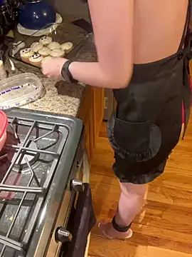 Snapshot of NativeNymph chatting on 12/26/24, 09:55 NativeNymph online show from 12/26/24, 09:55