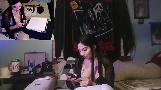 Snapshot of NativeNymph chatting on 10/08/25, 03:37 NativeNymph online show from 10/08/25, 03:37