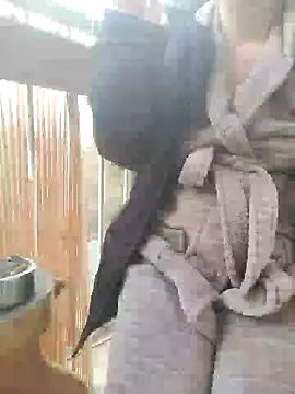 Snapshot of germanwoman01 chatting on 02/23/25, 11:00 germanwoman01 online show from 02/23/25, 11:00